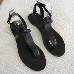Black Divided sandals sz 10